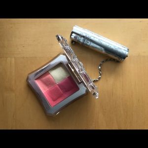 Jill Stuart Compact Blush with travel sizes brush